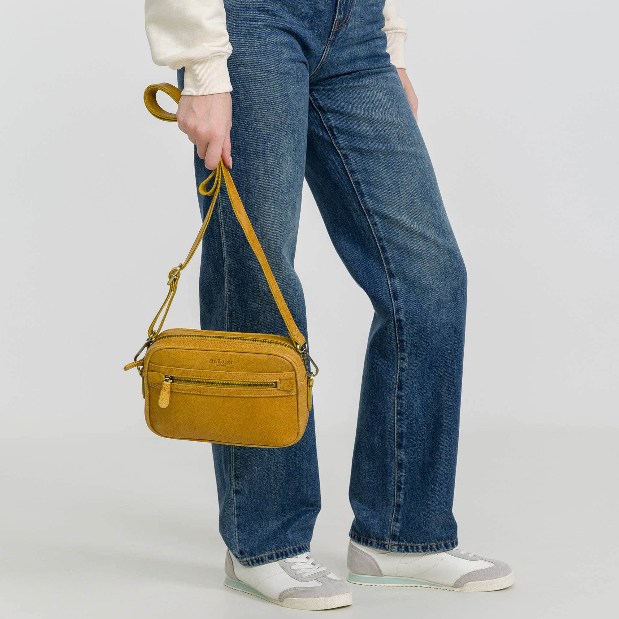 b402868-112-67 сумка через плечо B402868-112-67 на официальном сайте