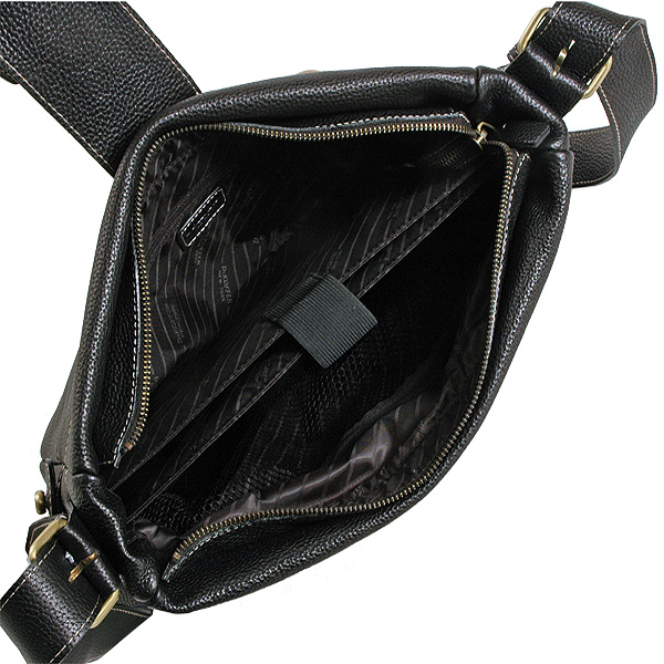 Сумка через плечо Dr.Koffer из натуральной кожи черная