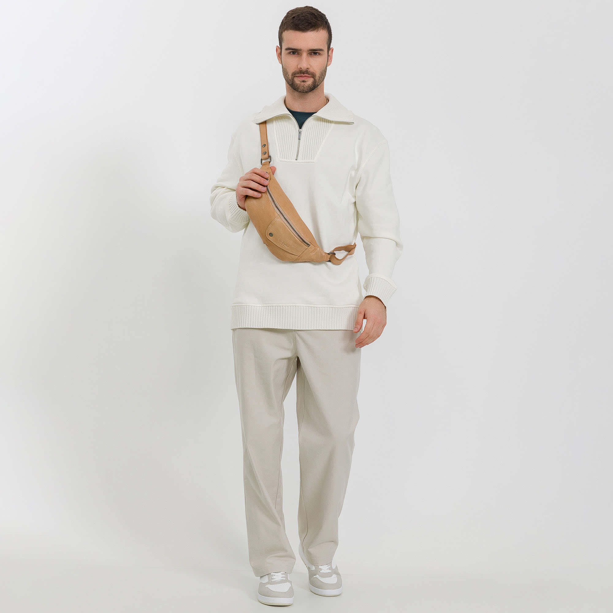 b402878-248-62 сумка поясная B402878-248-62 по распродаже