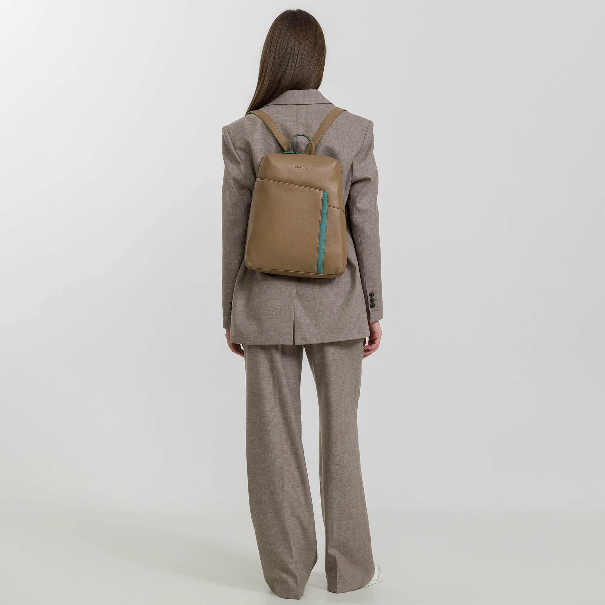 b402737-41-61_70 рюкзак B402737-41-61_70 купить с доставкой