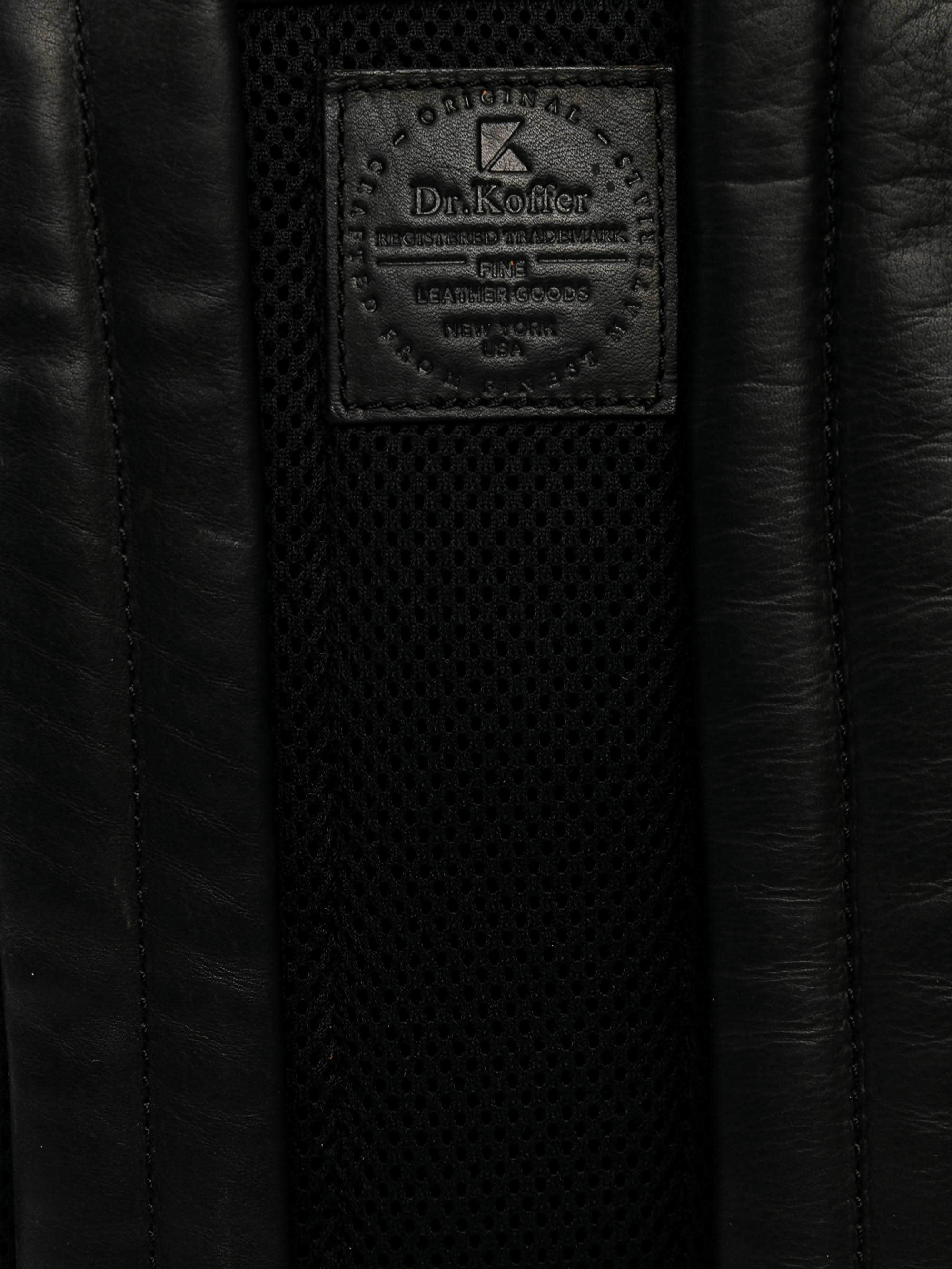 b402896-113-04 рюкзак B402896-113-04 со скидкой