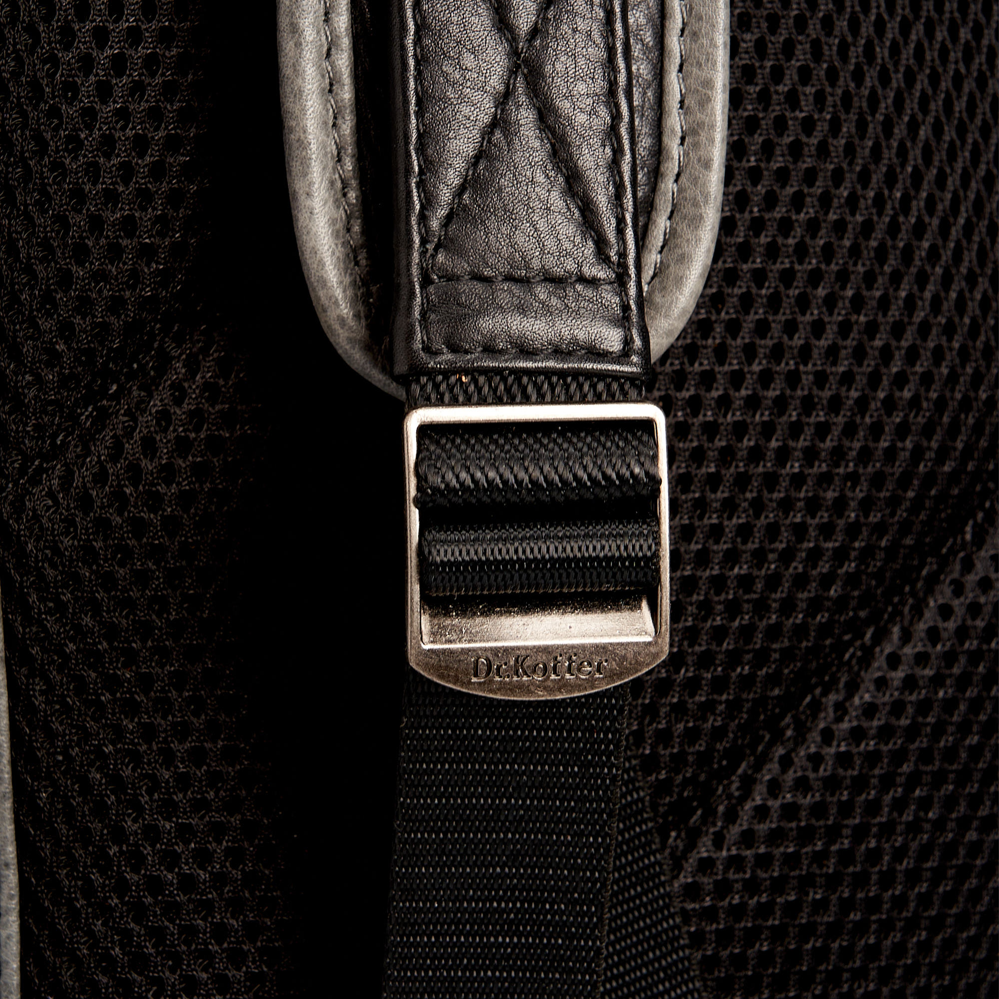 b402781-154-04_77 рюкзак B402781-154-04_77 по акции