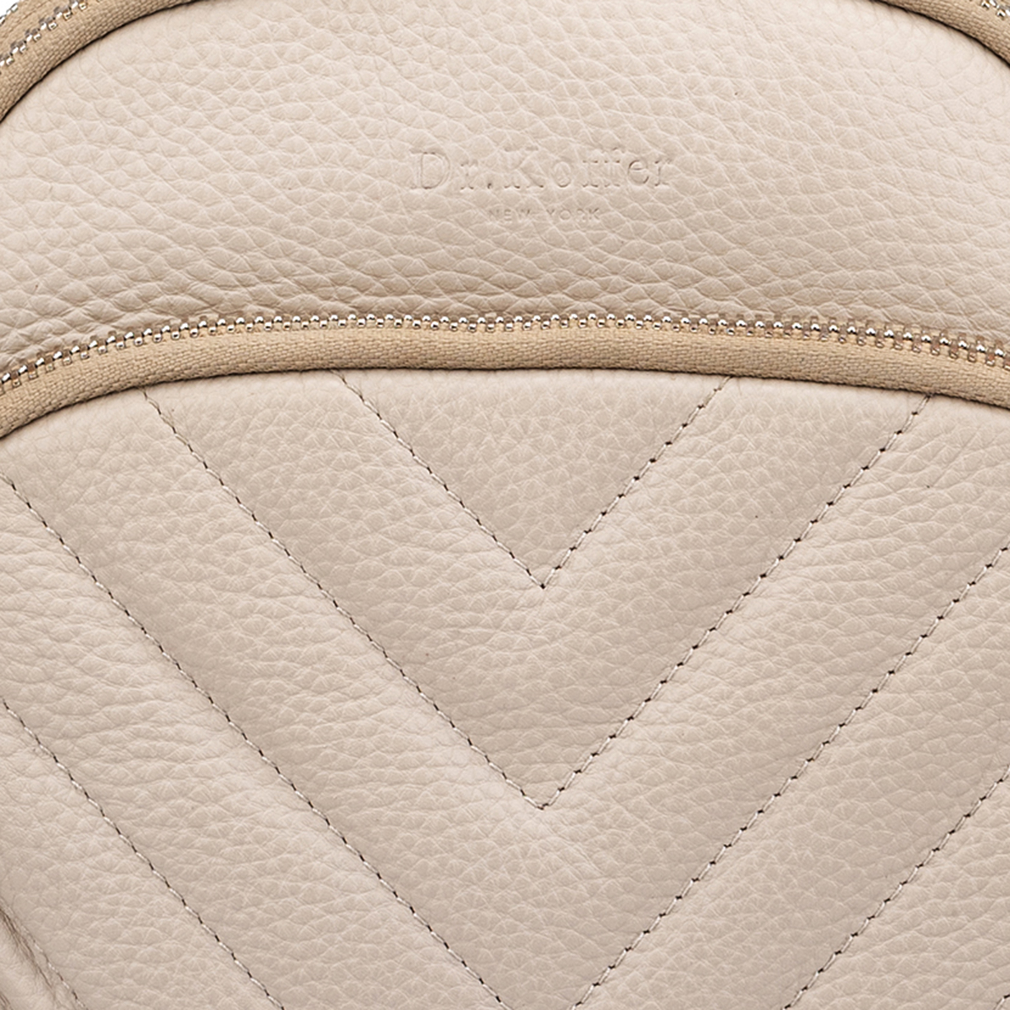 b402889-43-61 рюкзак B402889-43-61 со скидкой