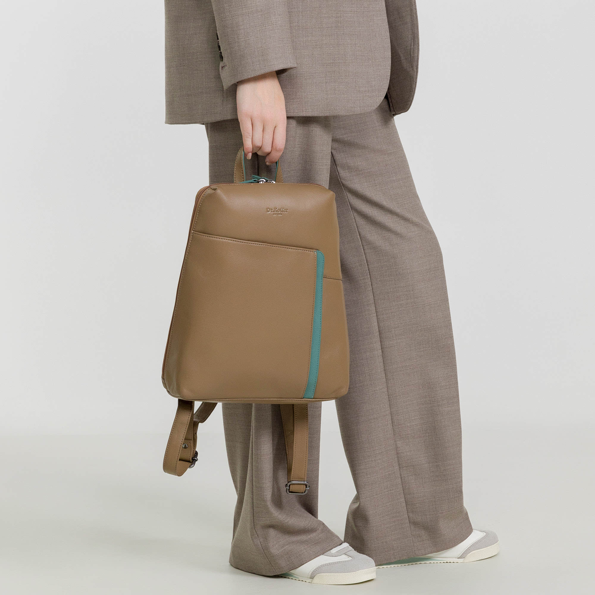 b402737-41-61_70 рюкзак B402737-41-61_70 в интернет магазине