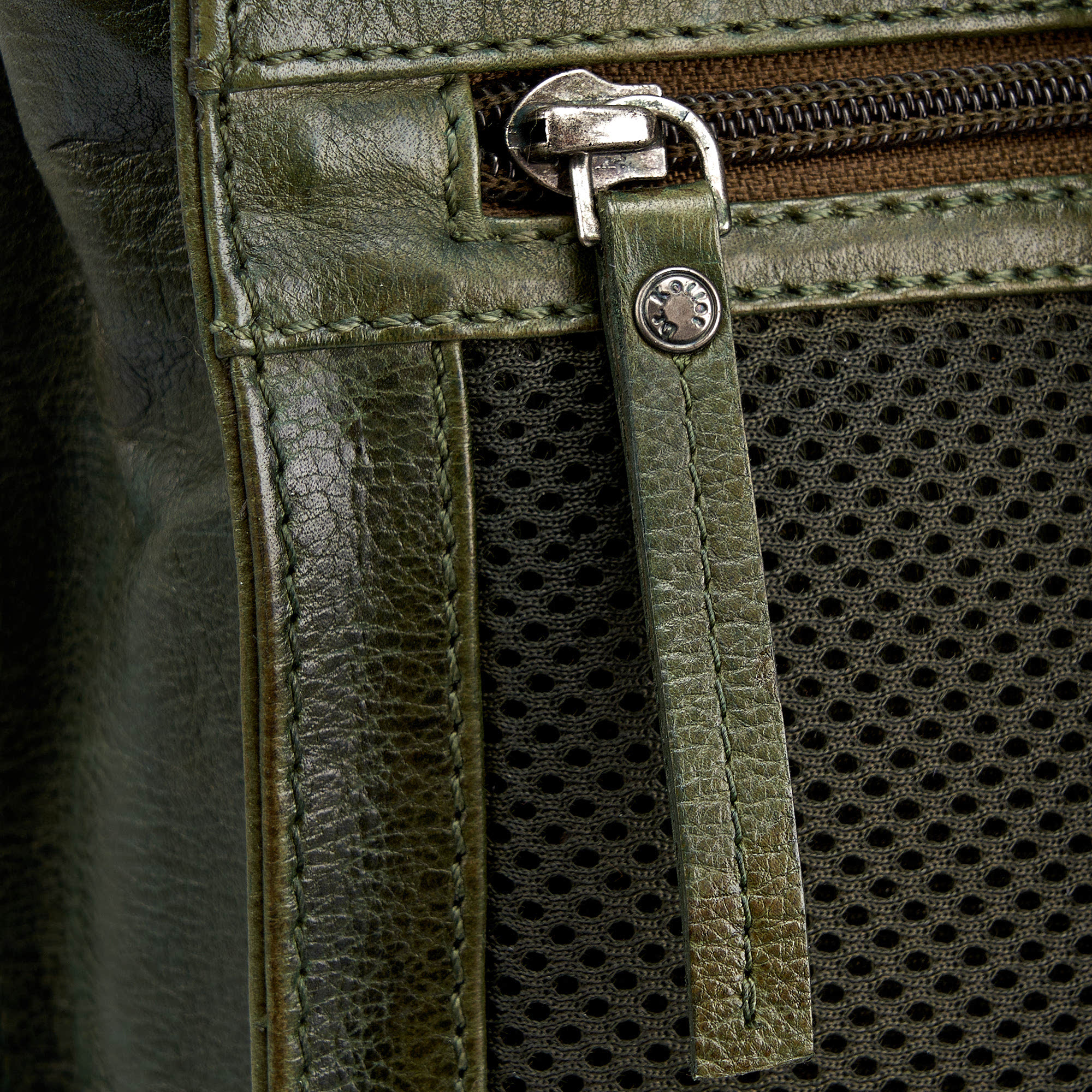 b402837-110-80 рюкзак B402837-110-80 по акции