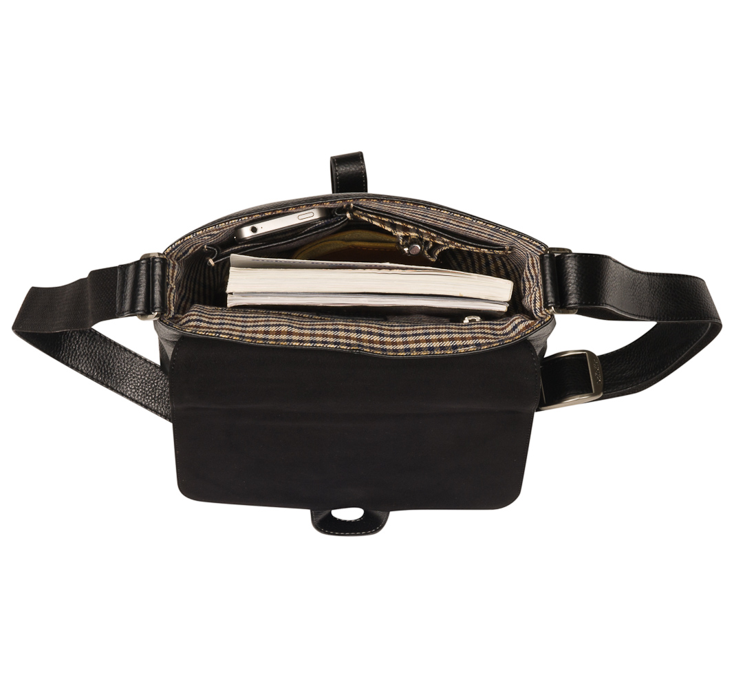 Сумка через плечо Dr.Koffer из натуральной кожи черная