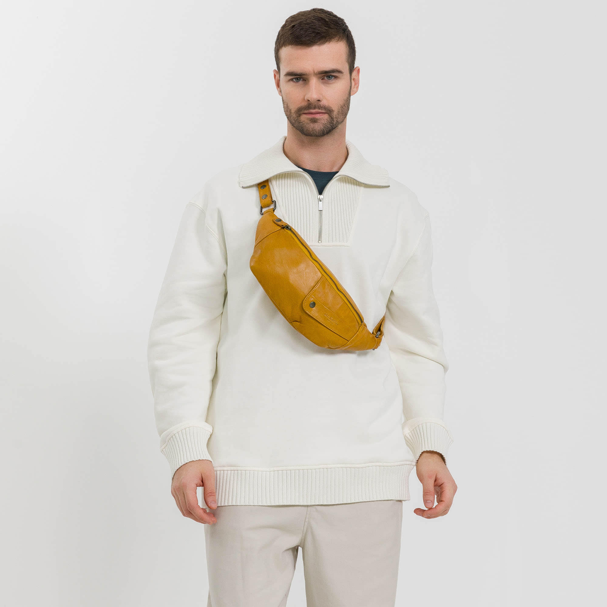 b402878-248-67 сумка поясная B402878-248-67 на официальном сайте