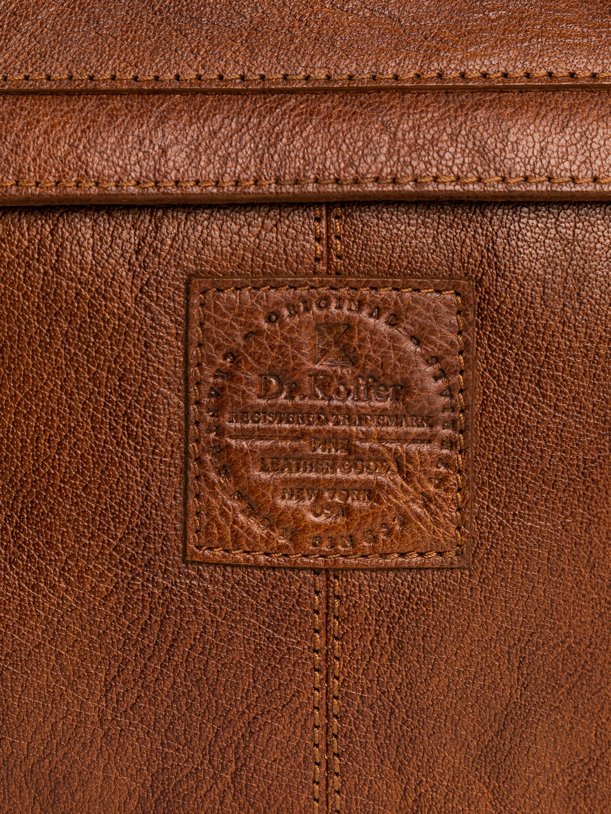 m402923-133-05 сумка через плечо M402923-133-05 на официальном сайте