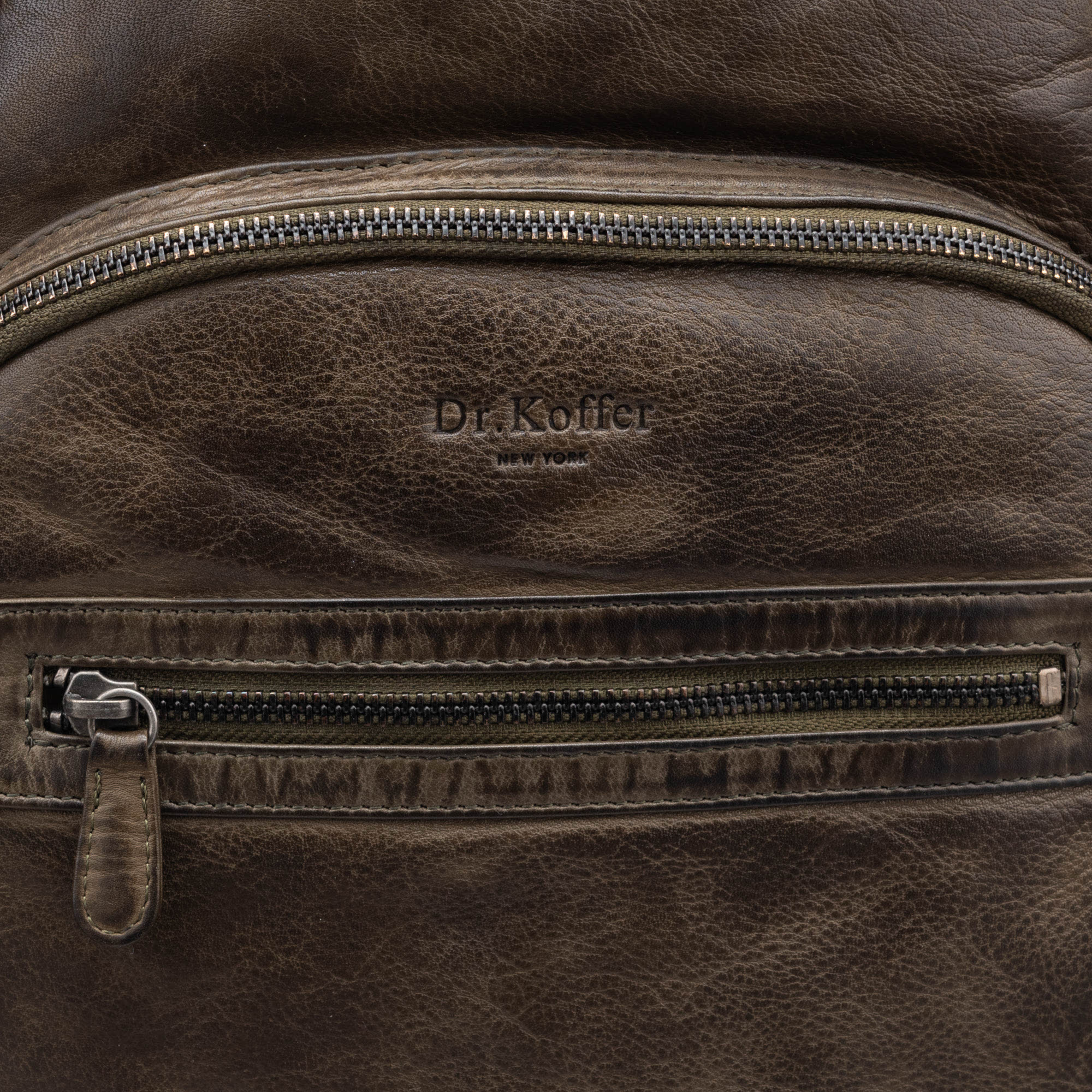 b402825-248-80 рюкзак B402825-248-80 по низкой цене