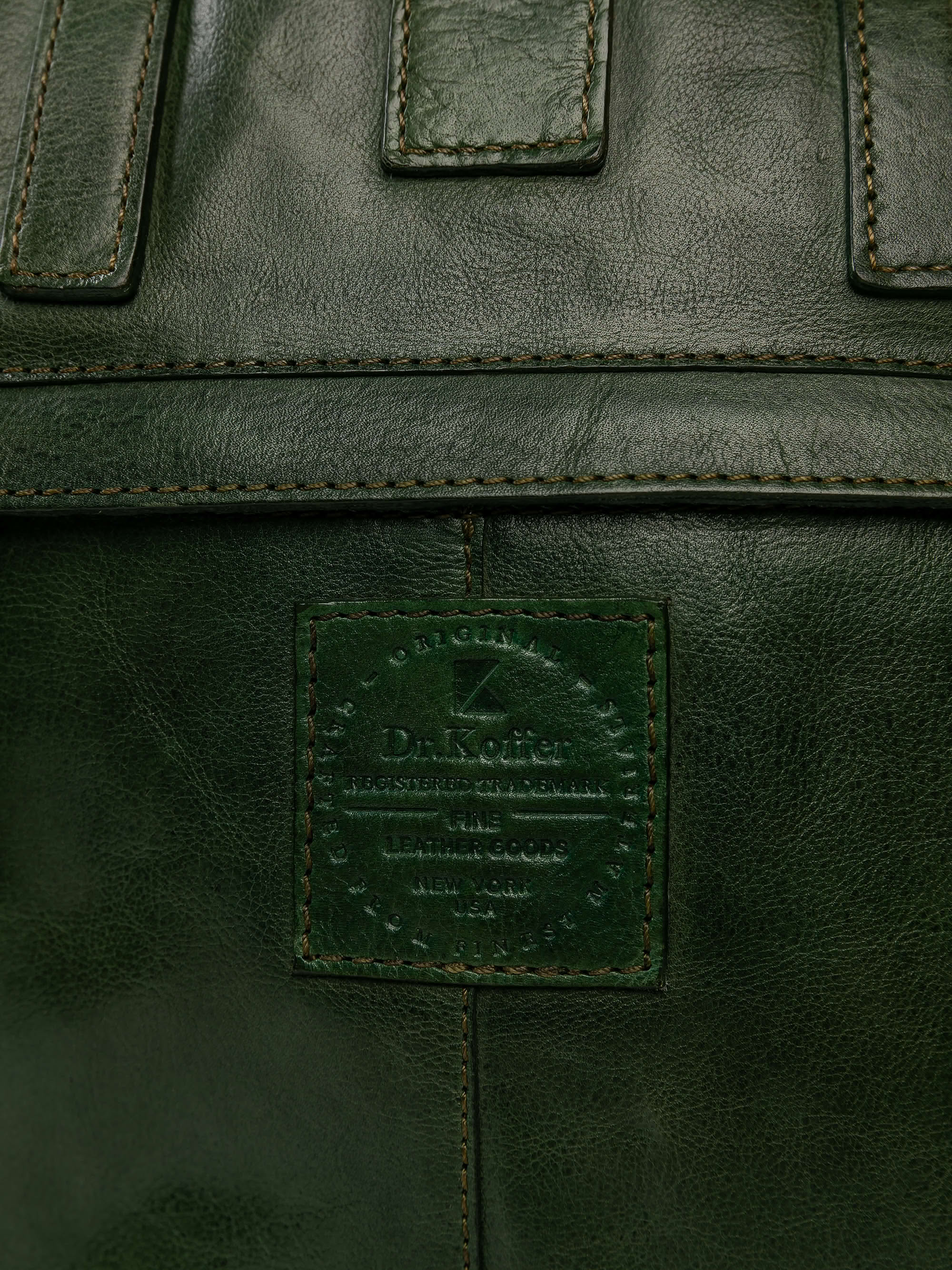 m402897-110-81 рюкзак M402897-110-81 на официальном сайте