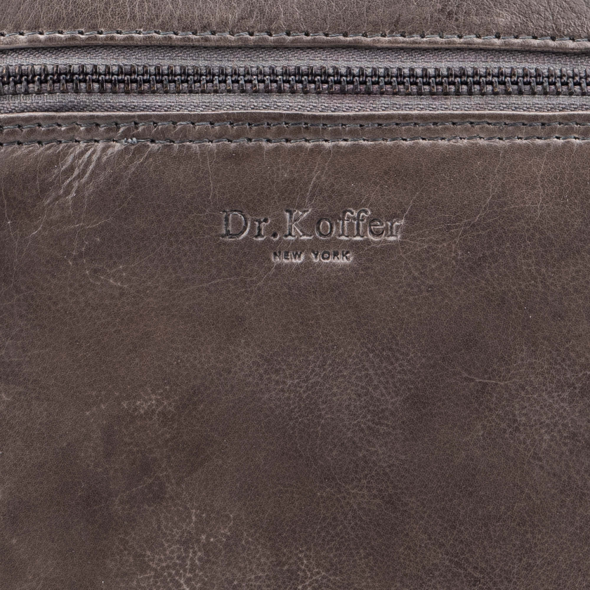 b402887-244-77 рюкзак B402887-244-77 по низкой цене