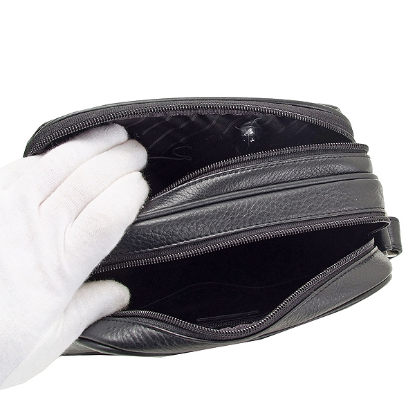 Сумка через плечо Dr.Koffer из натуральной кожи черная