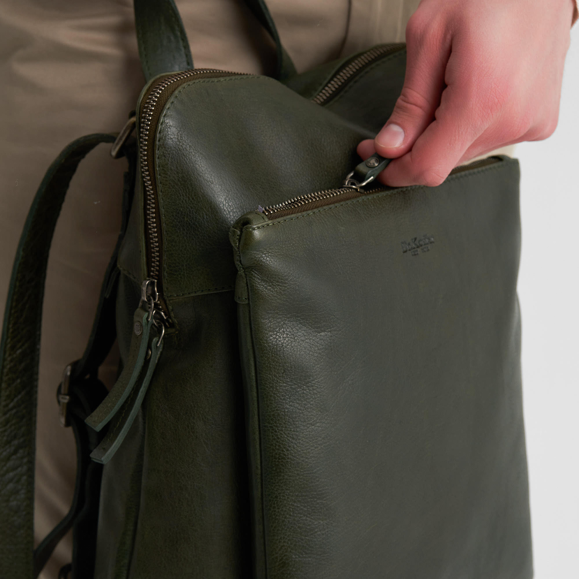 b402830-110-80 рюкзак B402830-110-80 купить с доставкой