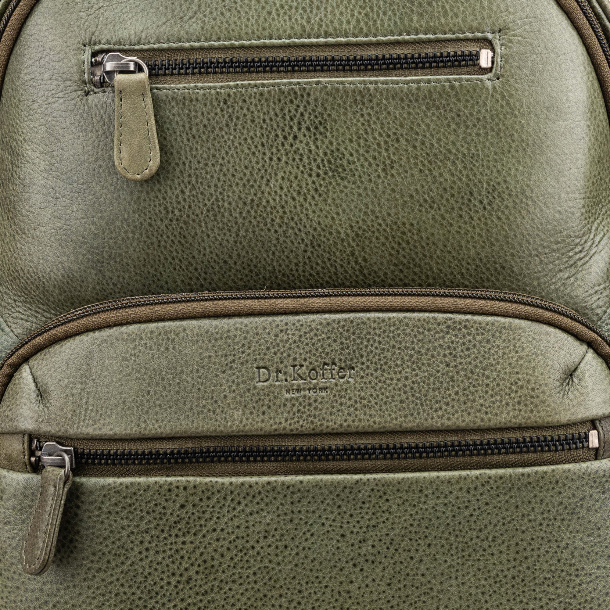 b402866-112-81 рюкзак B402866-112-81 со скидкой