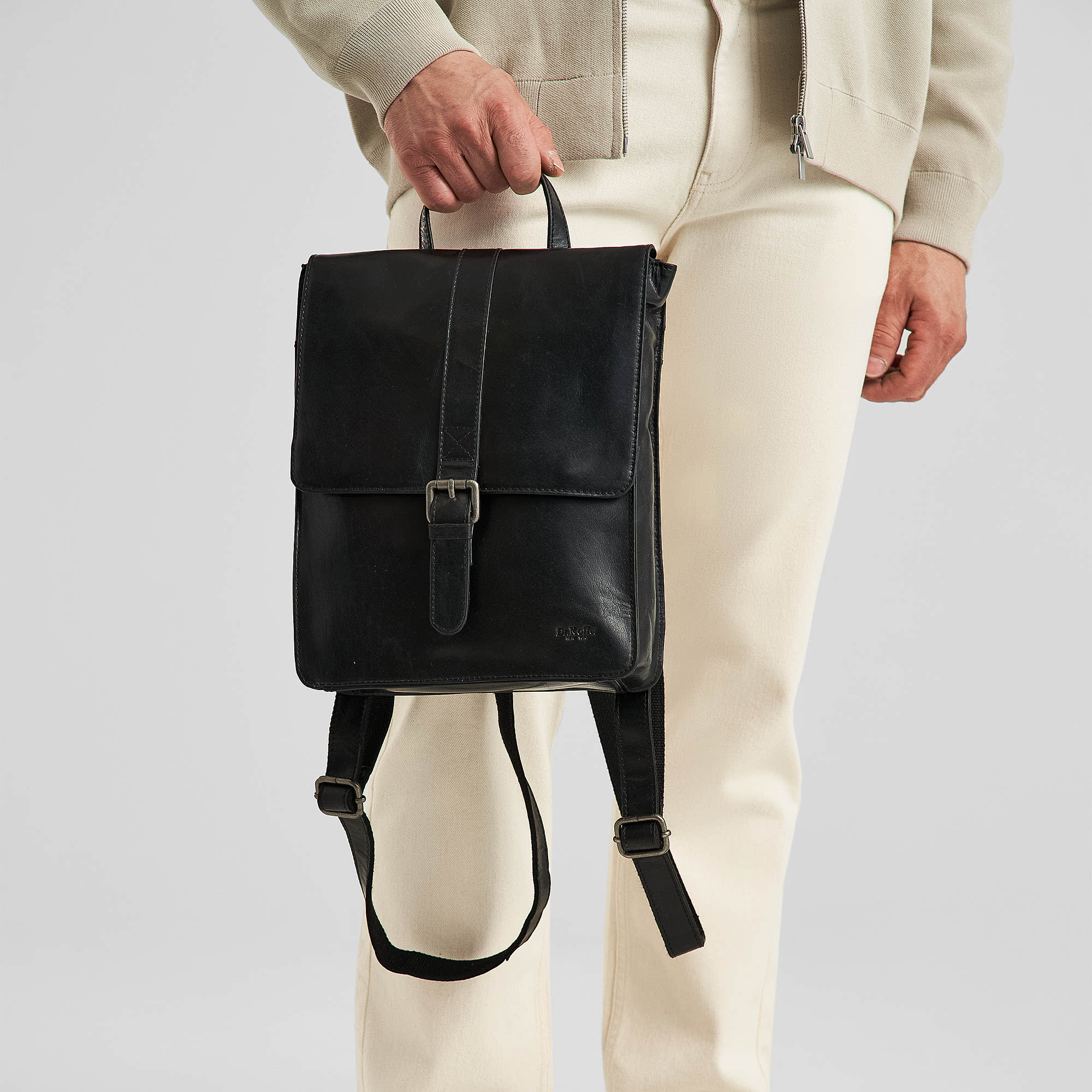 b402837-111-04 рюкзак B402837-111-04 со скидкой