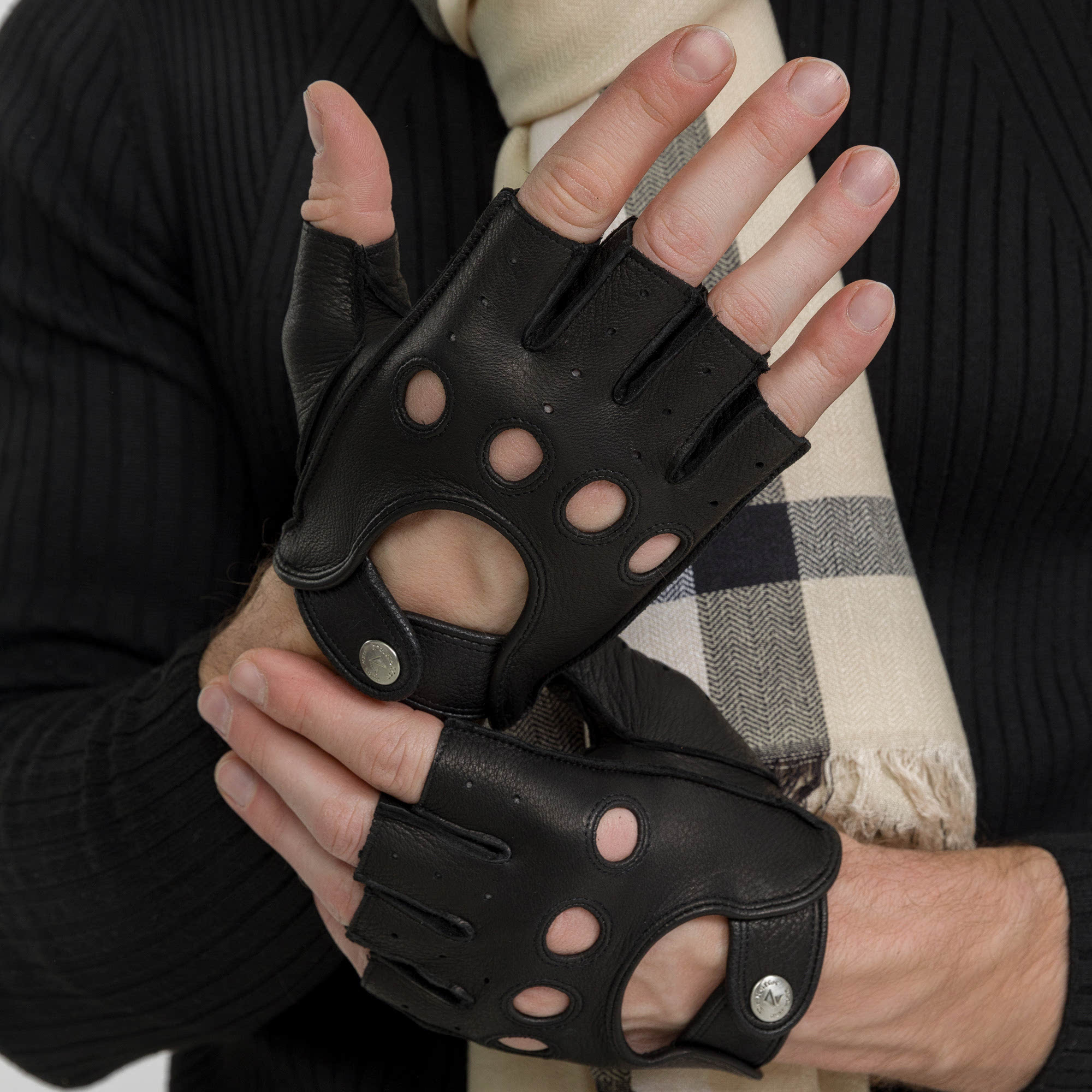 h760119-40-04 перчатки мужские H760119-40-04 с промокодом