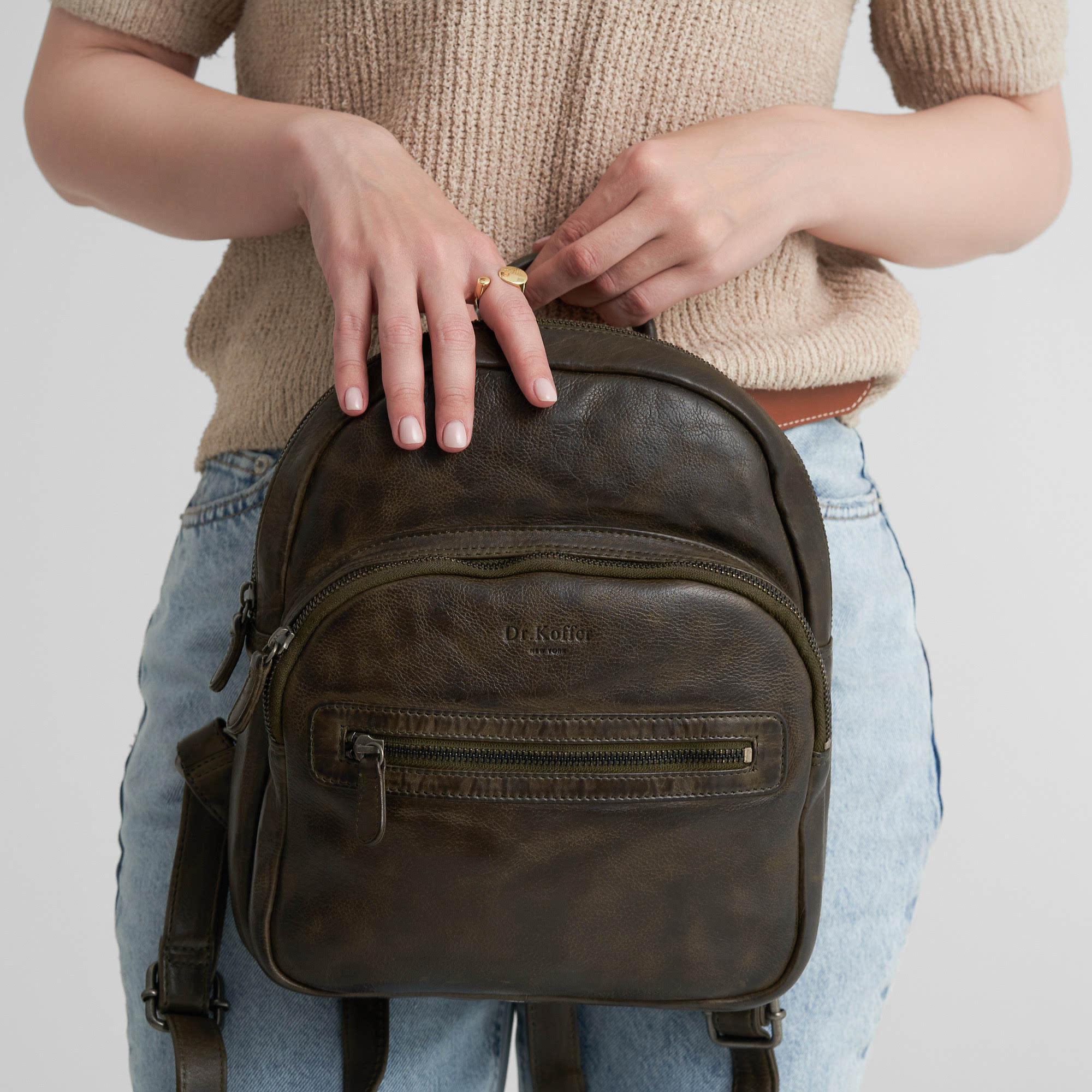 b402825-248-80 рюкзак B402825-248-80 на официальном сайте