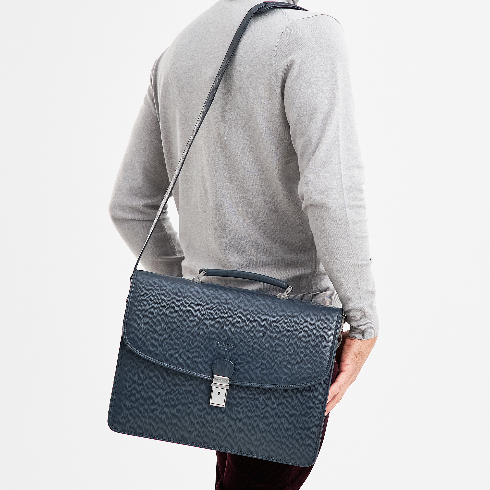 b402812-124-60 портфель B402812-124-60 со скидкой