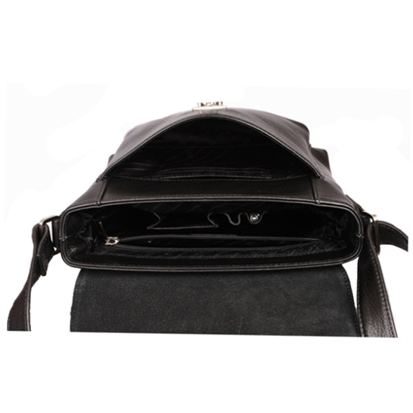 Сумка через плечо Dr.Koffer из натуральной кожи черная