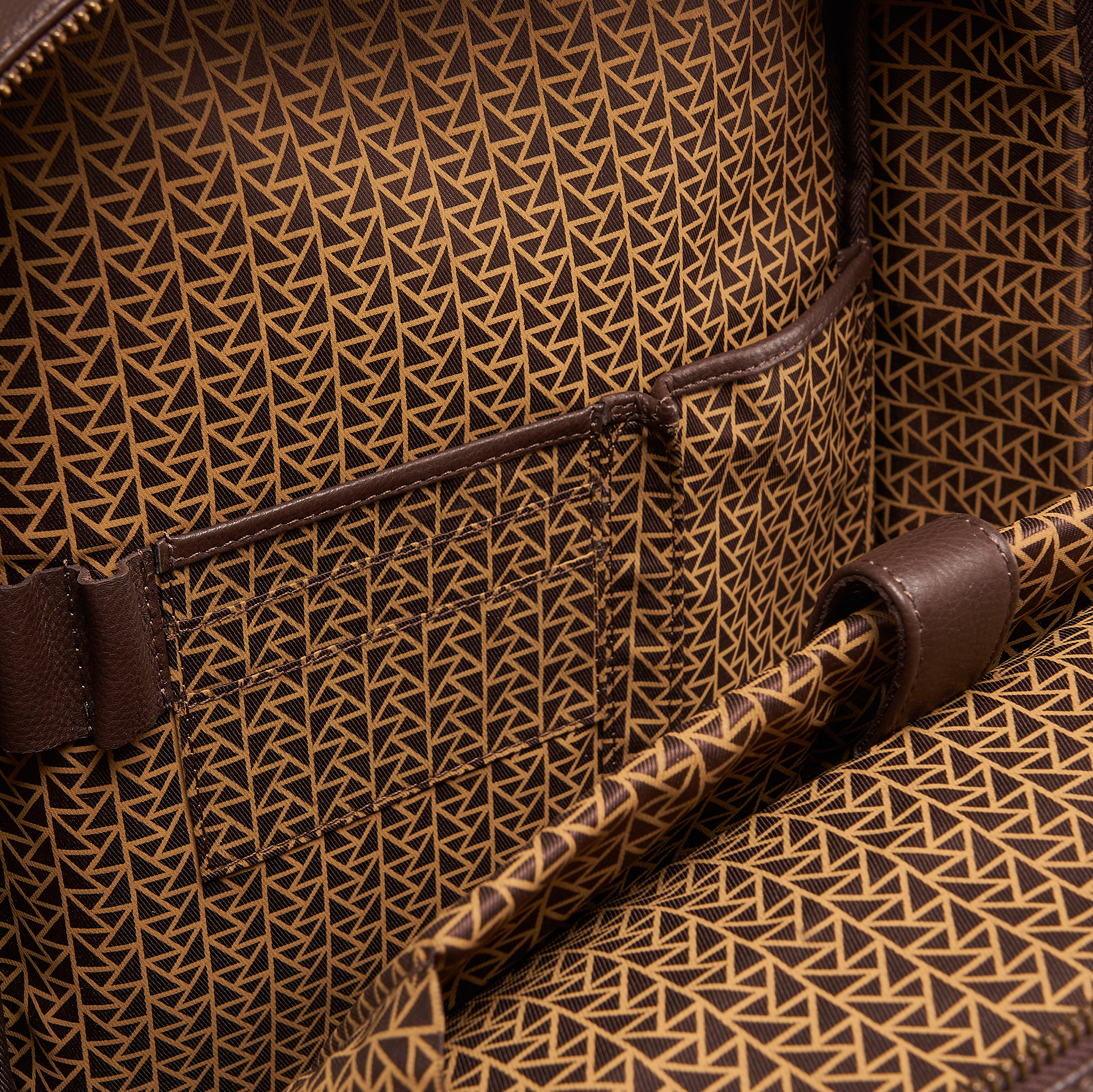 b402623-260-09 рюкзак B402623-260-09 по распродаже