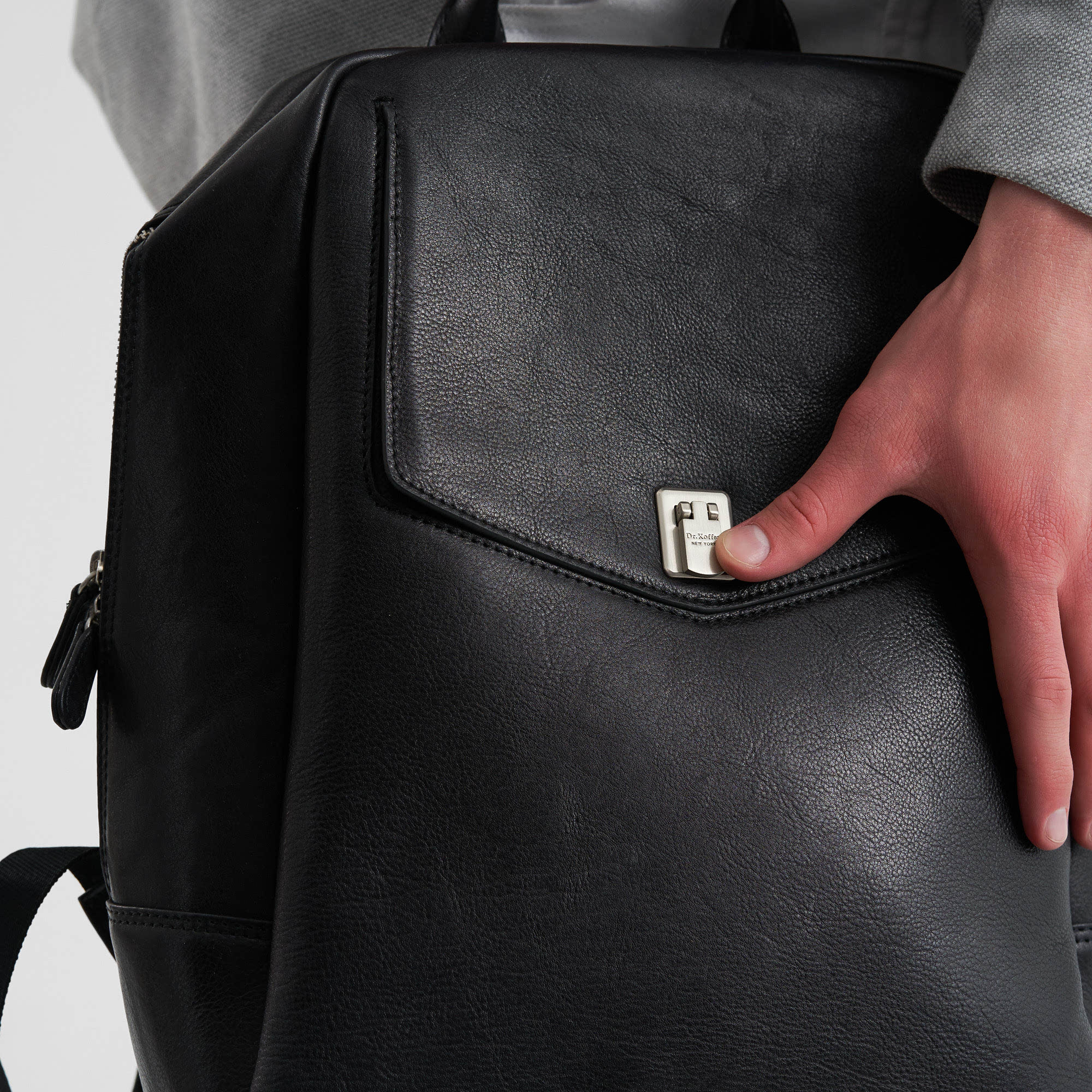 b402815-245-04 рюкзак B402815-245-04 на официальном сайте