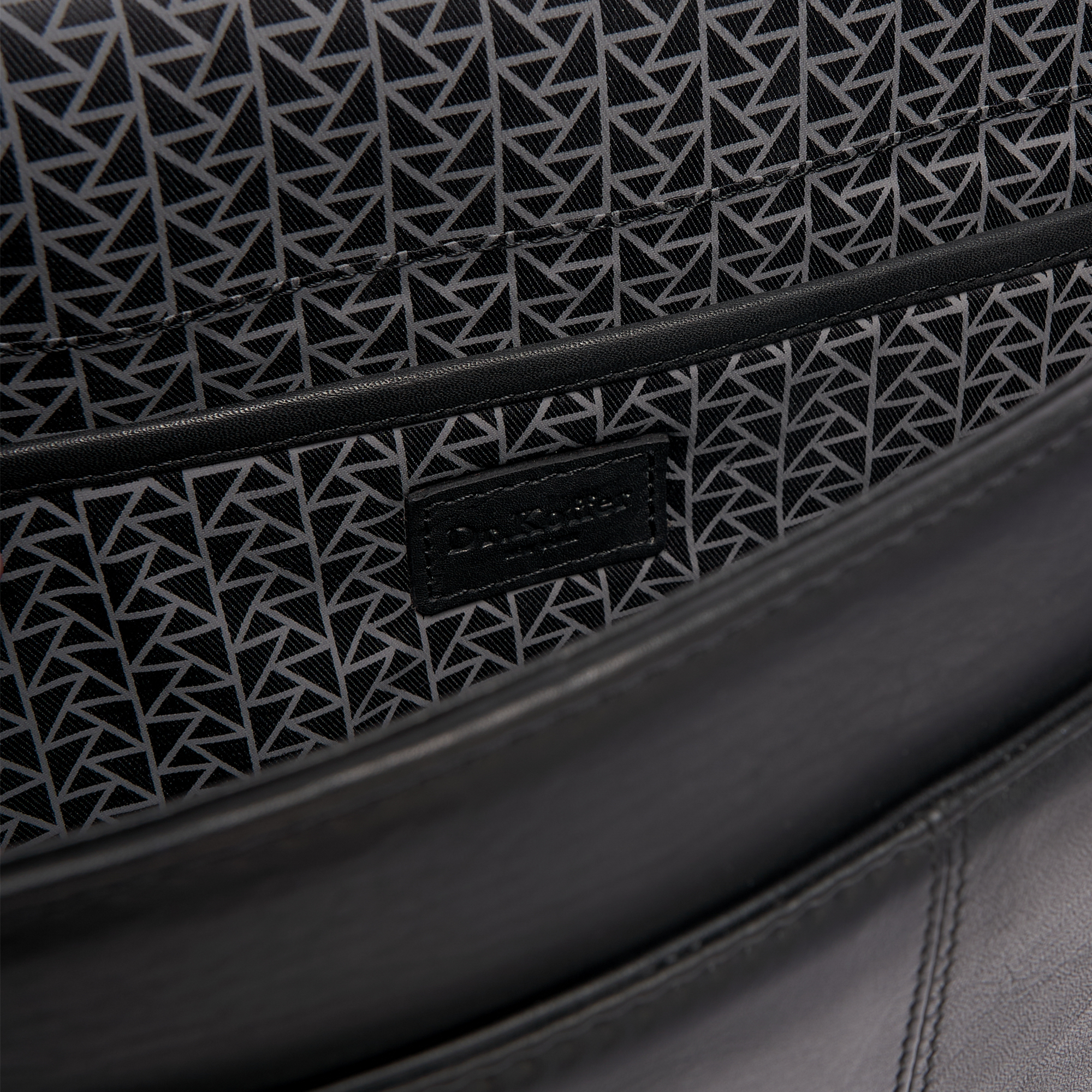 b402807-247-04 портфель B402807-247-04 купить с доставкой