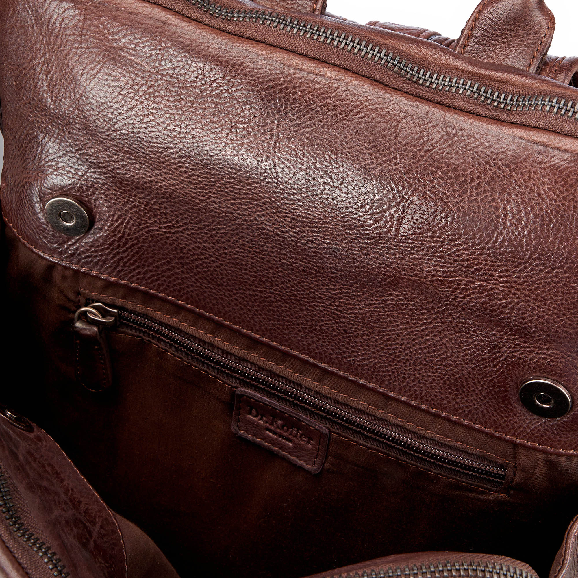 b402784-248-09 рюкзак B402784-248-09 со скидкой