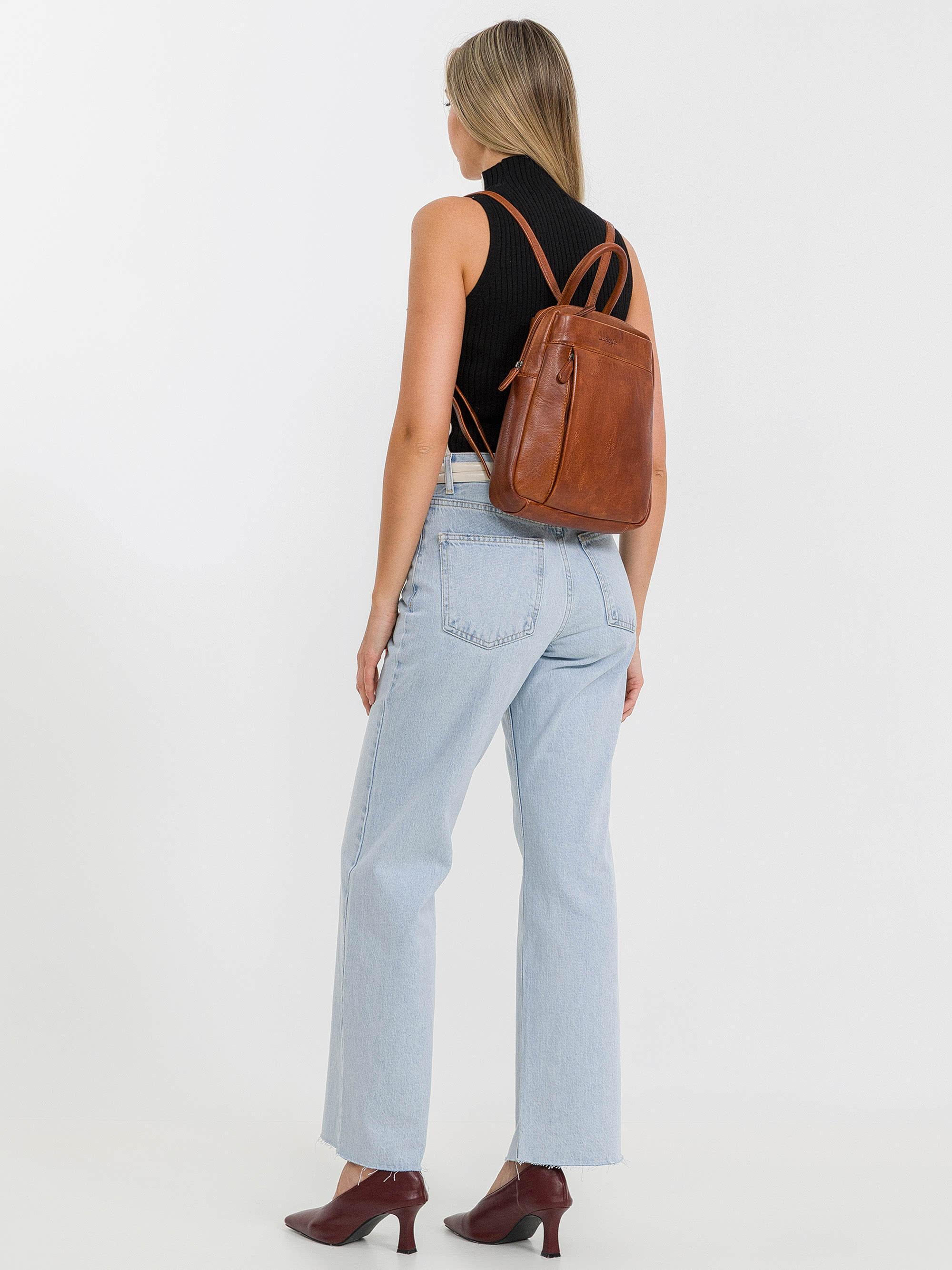 b402383-244-05 рюкзак B402383-244-05 по распродаже