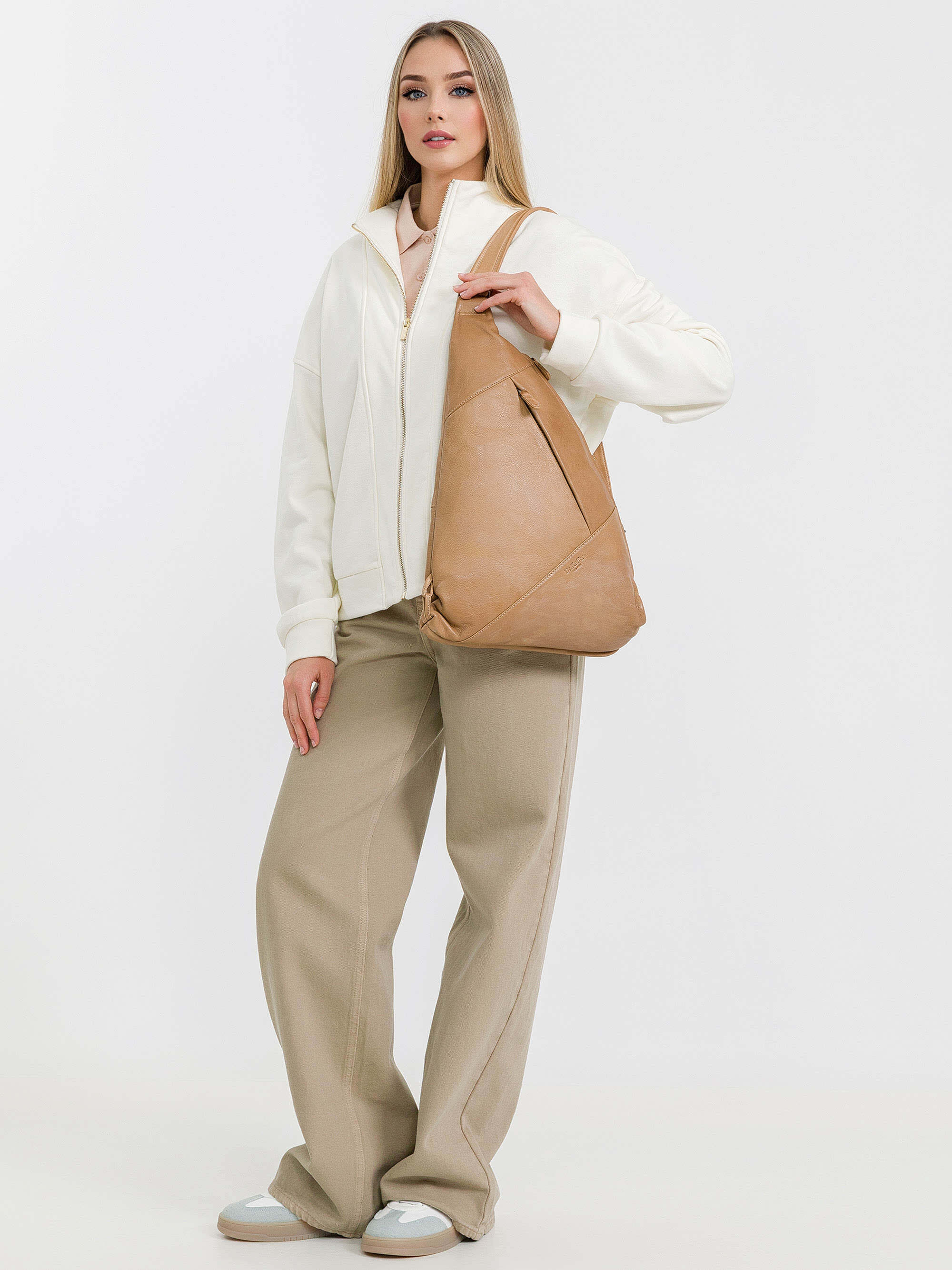 b402872-248-62 рюкзак B402872-248-62 на официальном сайте