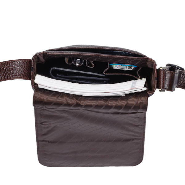 Прямоугольная темно-коричневая мужская сумка небольшого размера из жатой кожи Dr.Koffer M306221-02-09