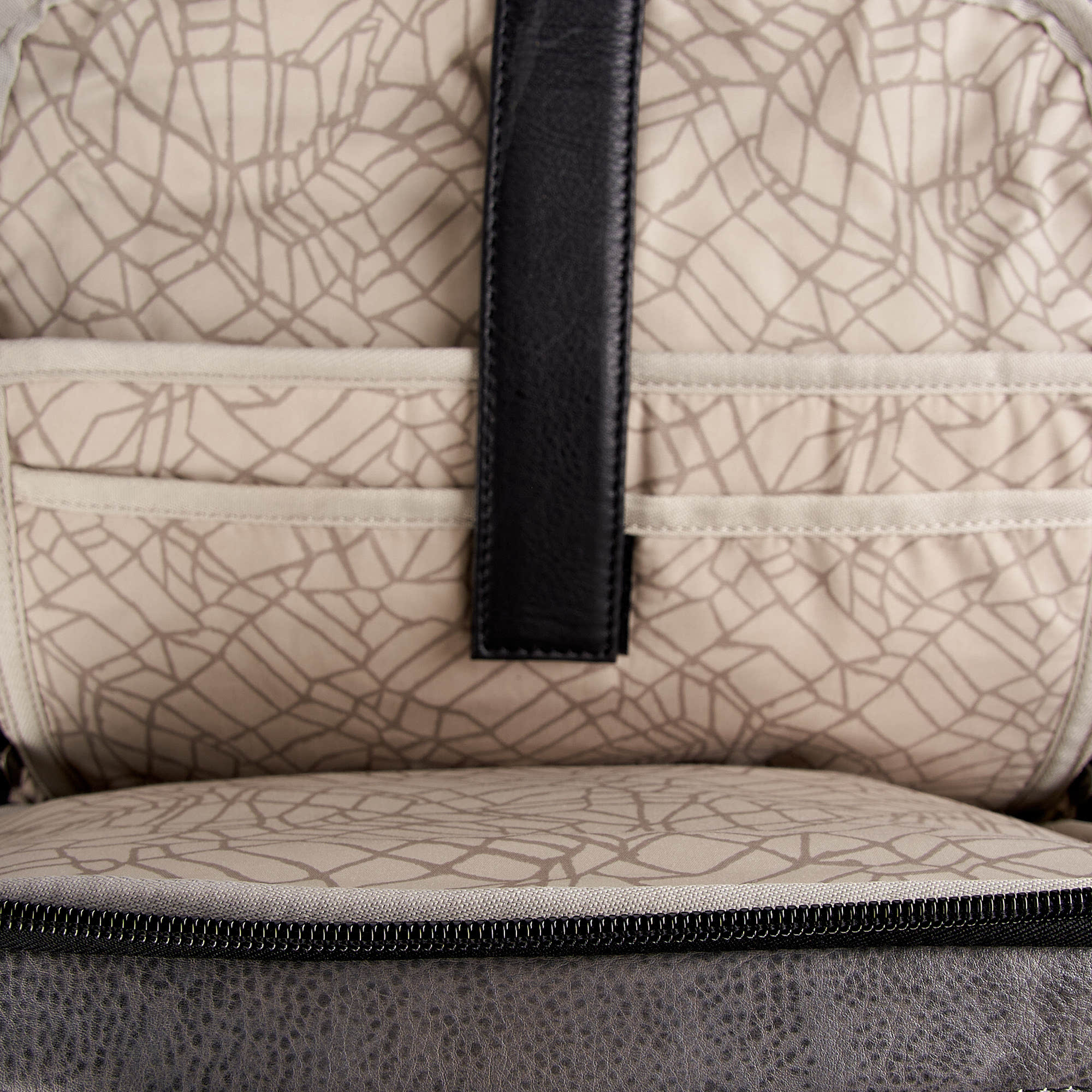 b402821-154-77_04 рюкзак B402821-154-77_04 на официальном сайте