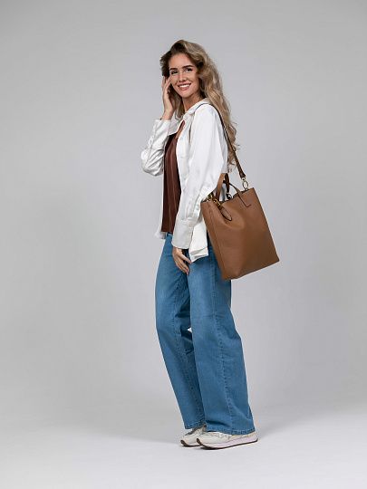 Женская сумка Dr.Koffer из натуральной кожи коричневая