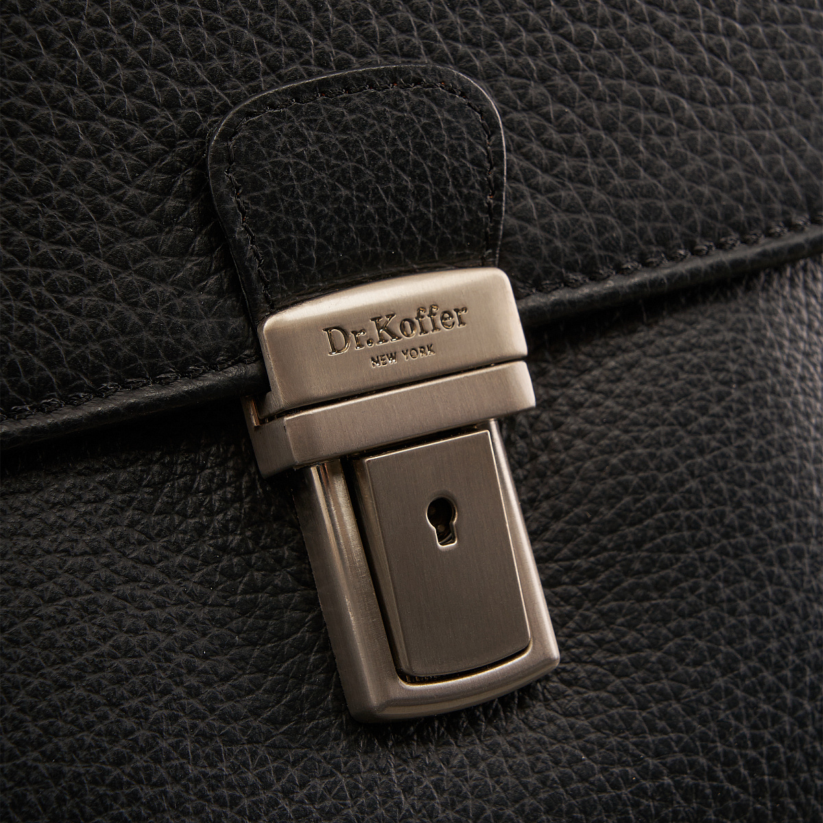 Портфель Dr.Koffer из натуральной кожи черный