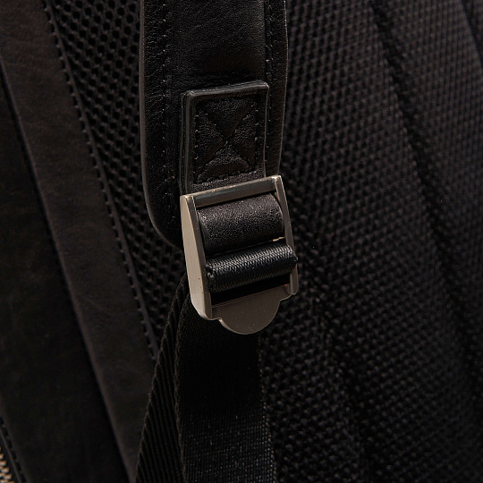 Рюкзак Dr.Koffer из натуральной кожи черный