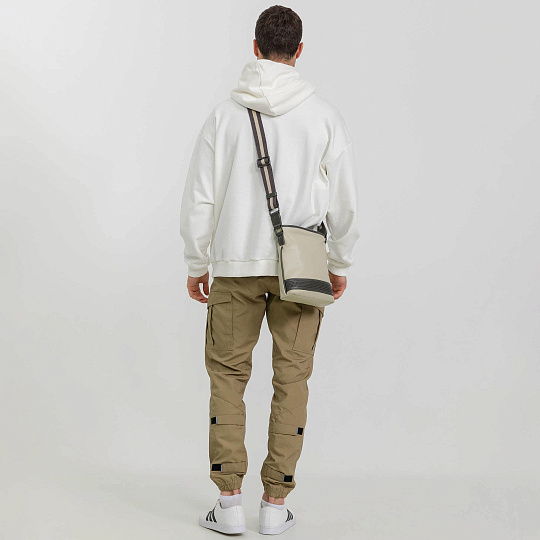 Сумка через плечо Dr.Koffer из натуральной кожи бежевая