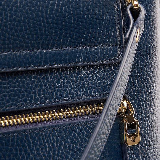 Женская сумка  Dr. Koffer из натуральной кожи фиолетовая