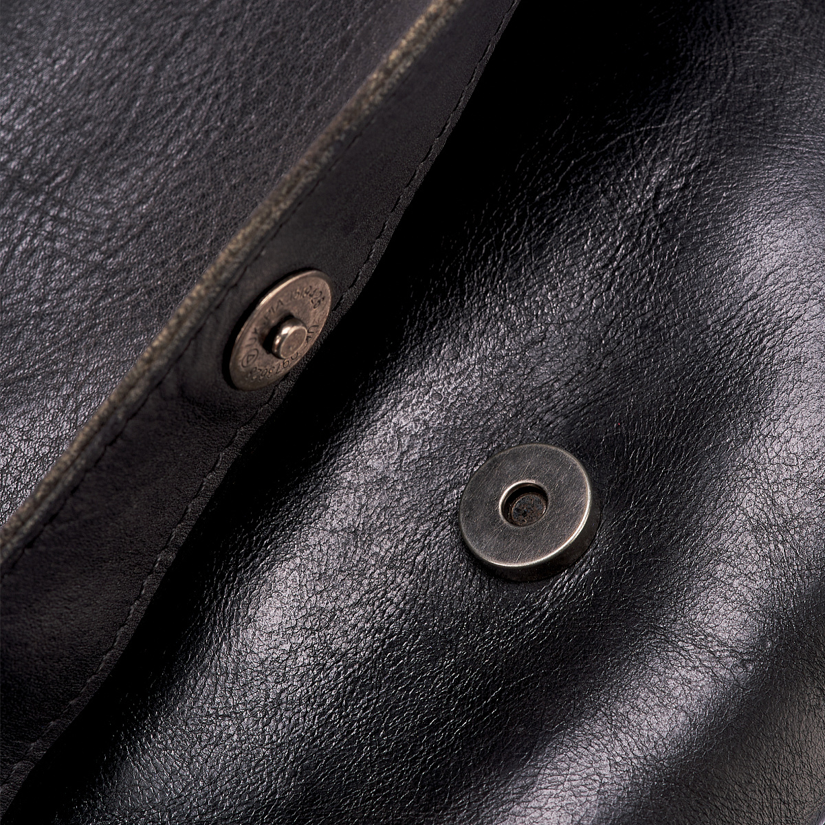 Сумка через плечо Dr.Koffer из натуральной кожи серая