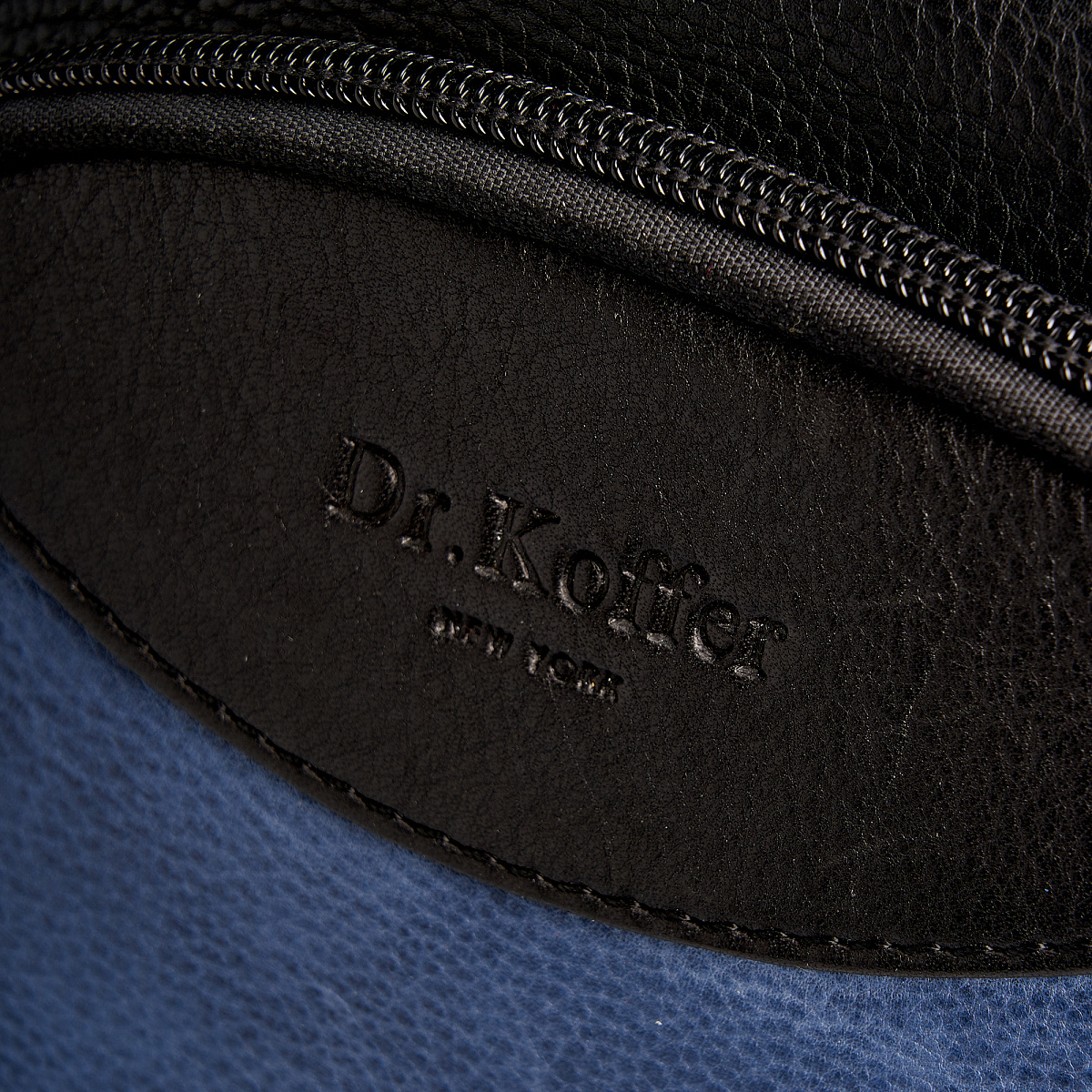 Сумка через плечо Dr.Koffer из натуральной кожи синяя