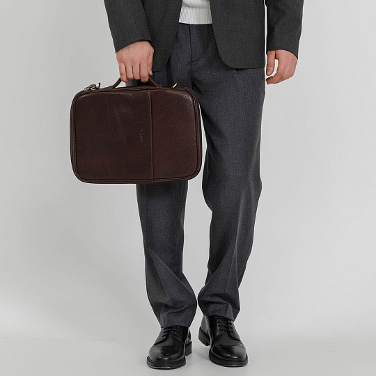 Папка для документов с ручкой Dr. Koffer из натуральной кожи