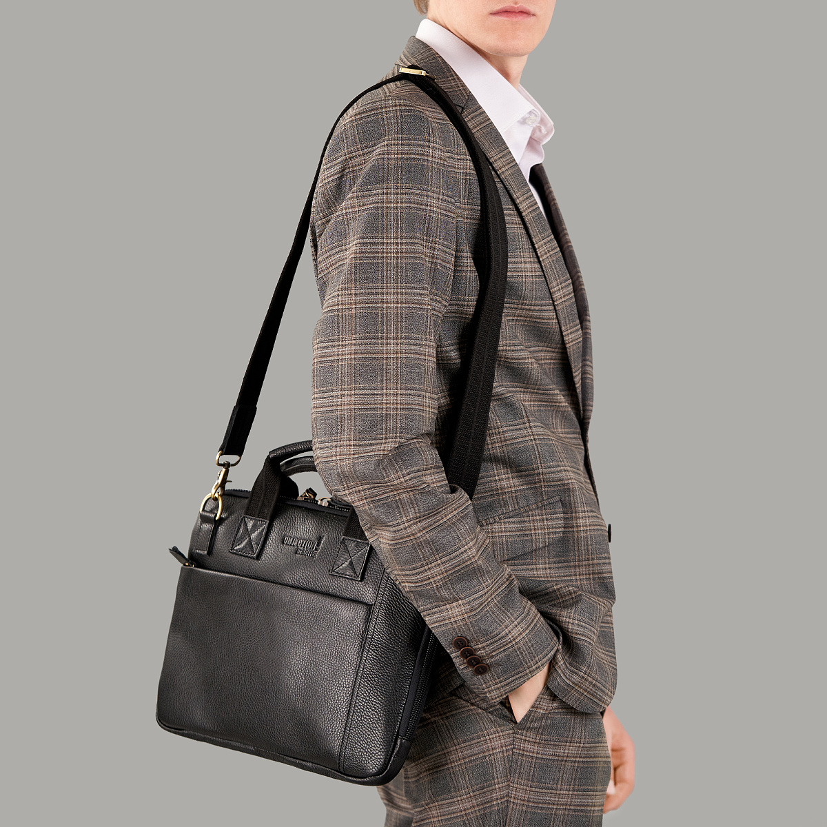 Деловая сумка Dr.Koffer из натуральной кожи черная