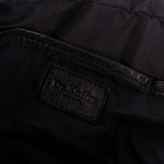 Сумка через плечо Dr.Koffer из натуральной кожи черная