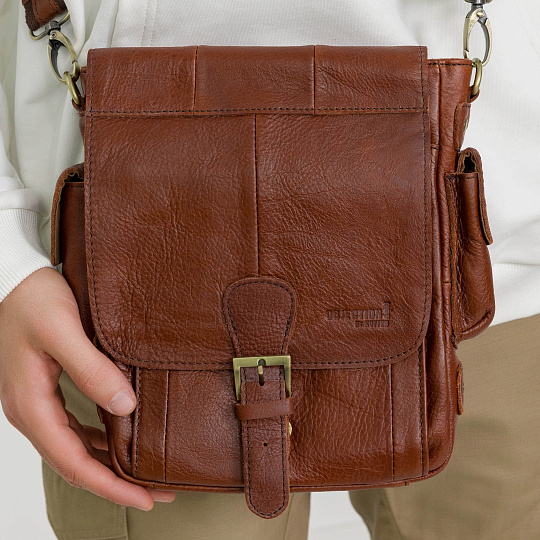 Сумка через плечо Dr.Koffer из натуральной кожи коричневая