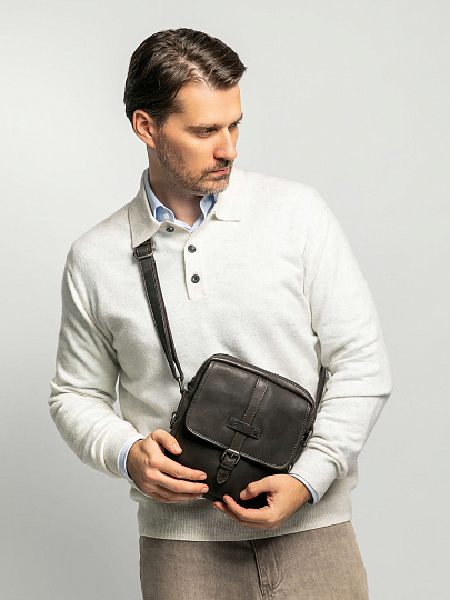 Сумка через плечо Dr.Koffer из натуральной кожи коричневая