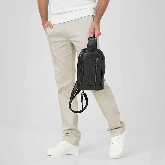 Рюкзак Dr.Koffer из натуральной кожи черный