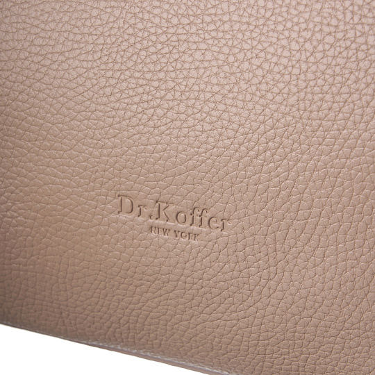 Женская сумка  Dr. Koffer из натуральной кожи бежевая