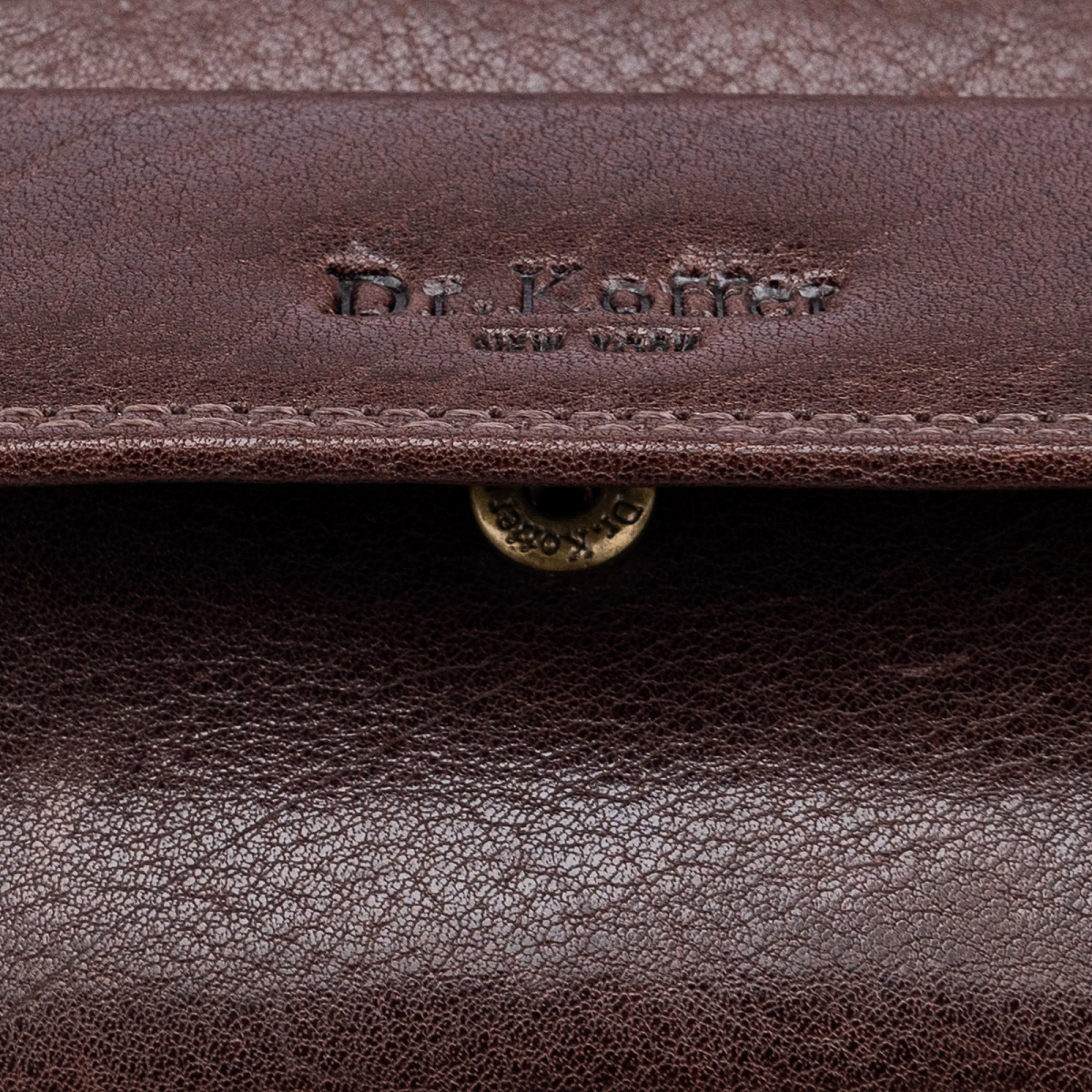 Ключница Dr.Koffer из натуральной кожи темно-коричневая