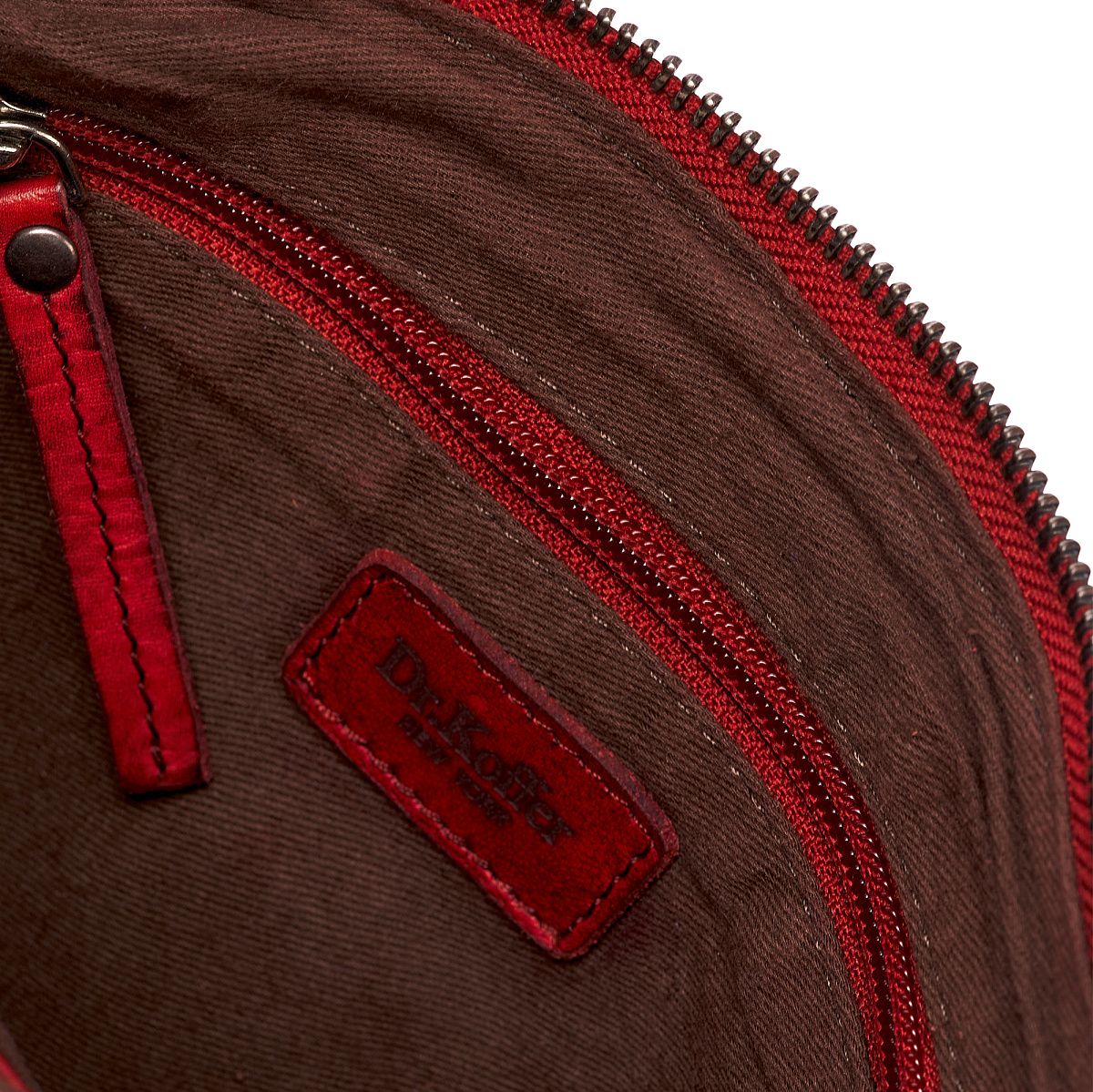 Сумка через плечо Dr.Koffer из натуральной кожи красная