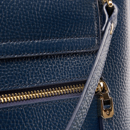 Женская сумка  Dr. Koffer из натуральной кожи фиолетовая