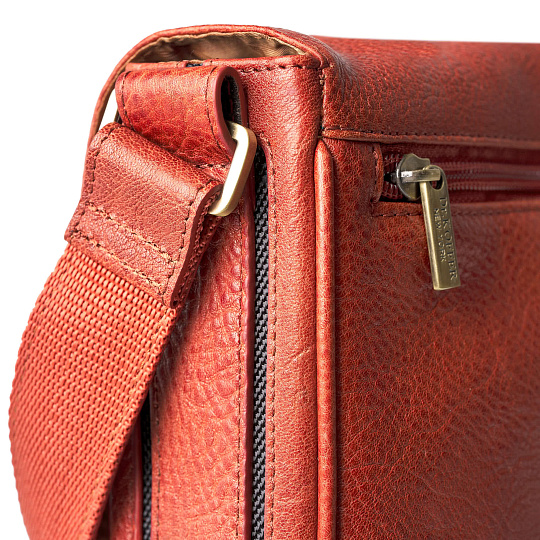 Сумка через плечо Dr.Koffer из натуральной кожи коричневая