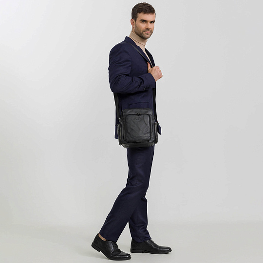 Сумка через плечо Dr.Koffer из натуральной кожи черная